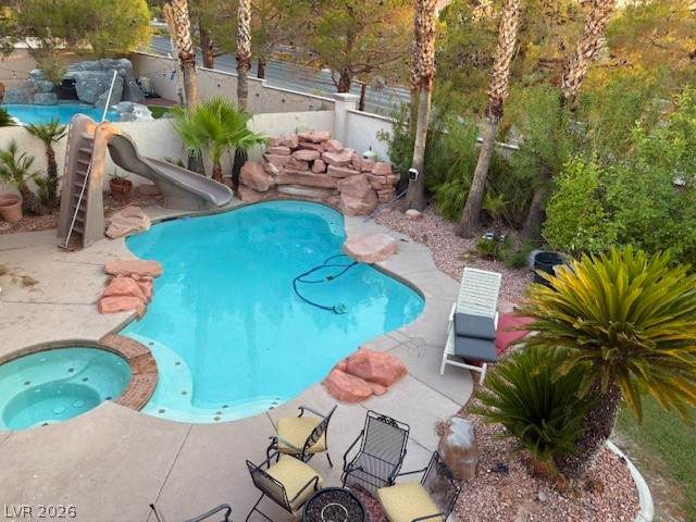 https://bt-photos.global.ssl.fastly.net/vegas/orig_boomver_1_2759529-2.jpg