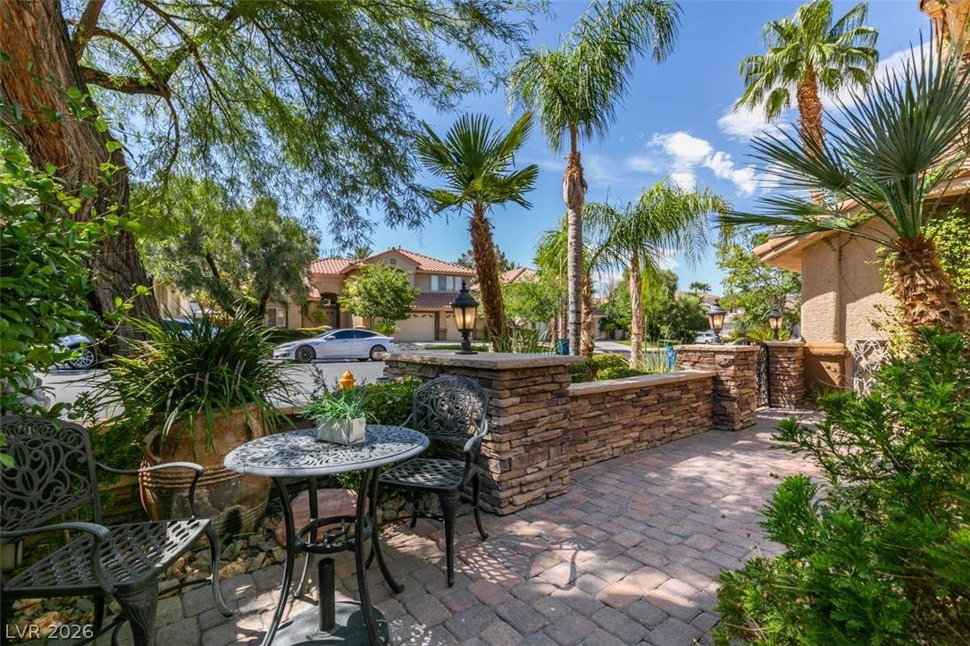 https://bt-photos.global.ssl.fastly.net/vegas/orig_boomver_1_2759901-2.jpg