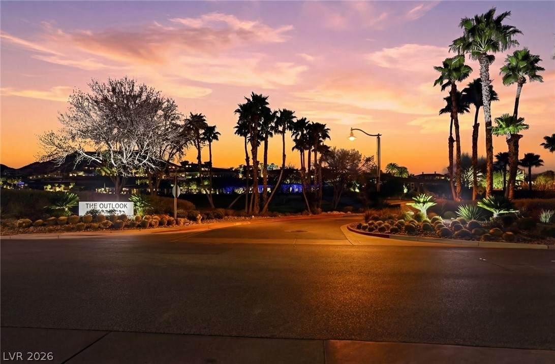 https://bt-photos.global.ssl.fastly.net/vegas/orig_boomver_1_2760291-2.jpg