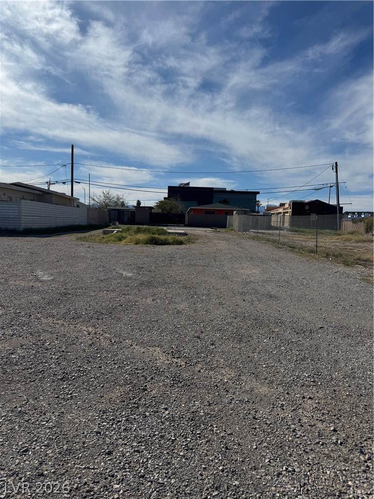1933 Bruce Street - Photo 1