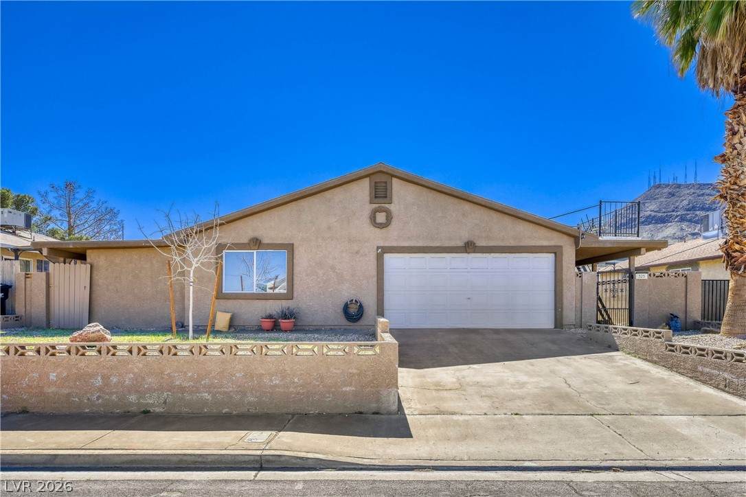 325 Rochell Drive - Photo 1