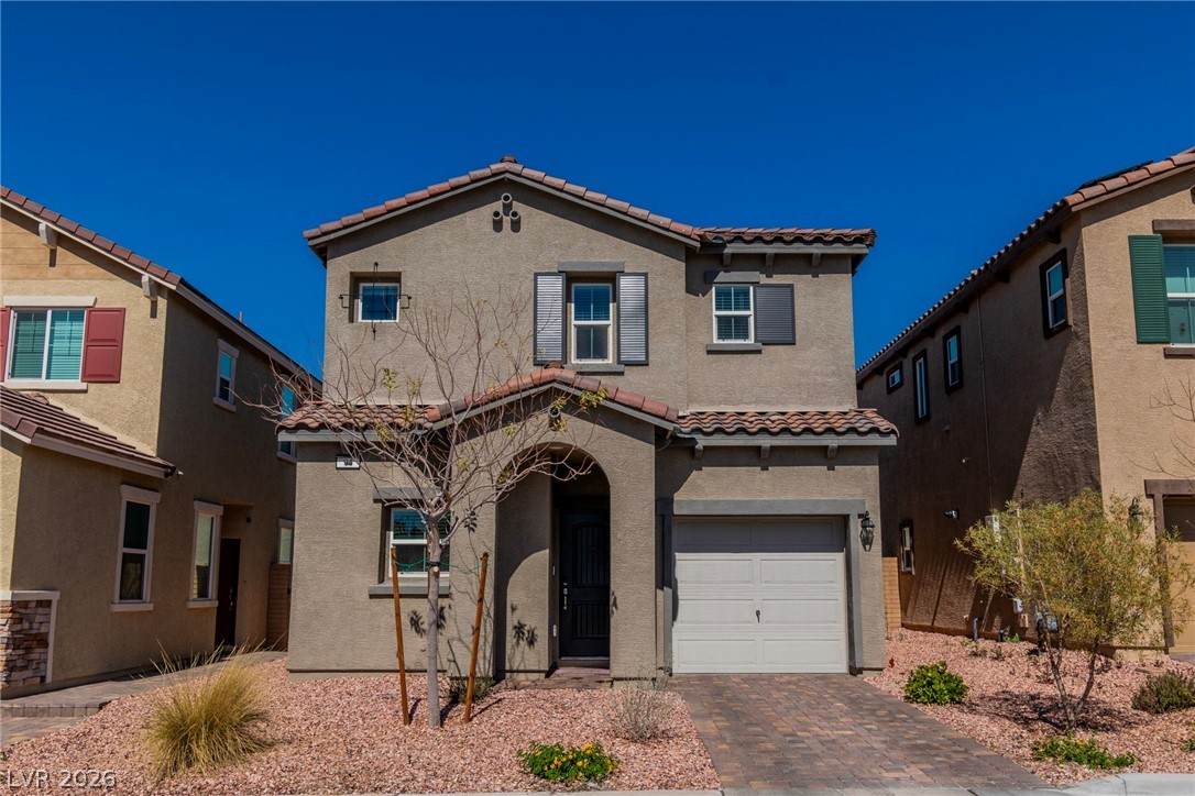 94 Golden Aria Avenue - Photo 1