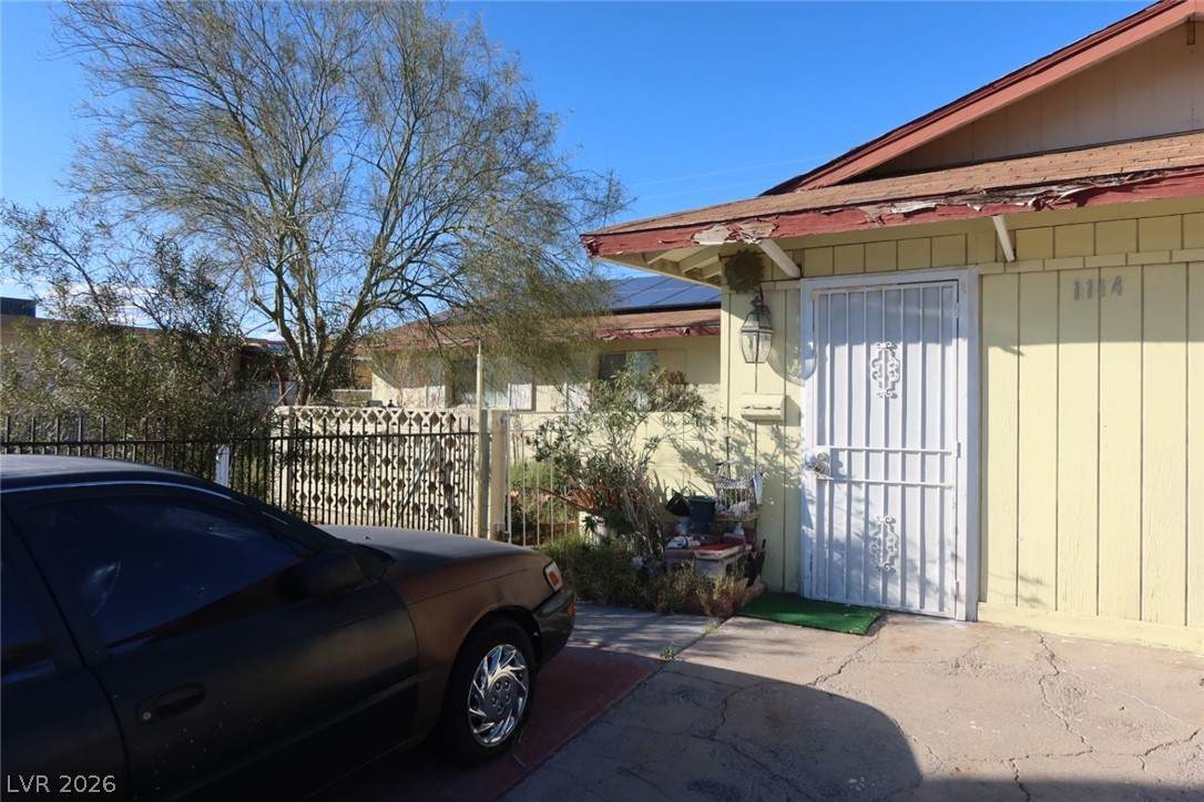 1114 Westminster Avenue - Photo 1