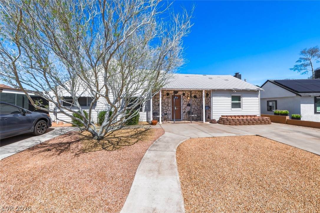 1411 Francis Avenue - Photo 1