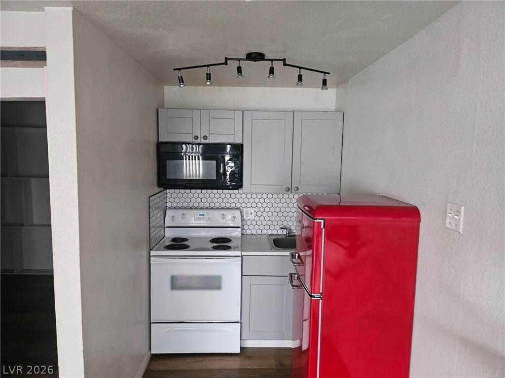 4600 University Center Drive - Photo 1