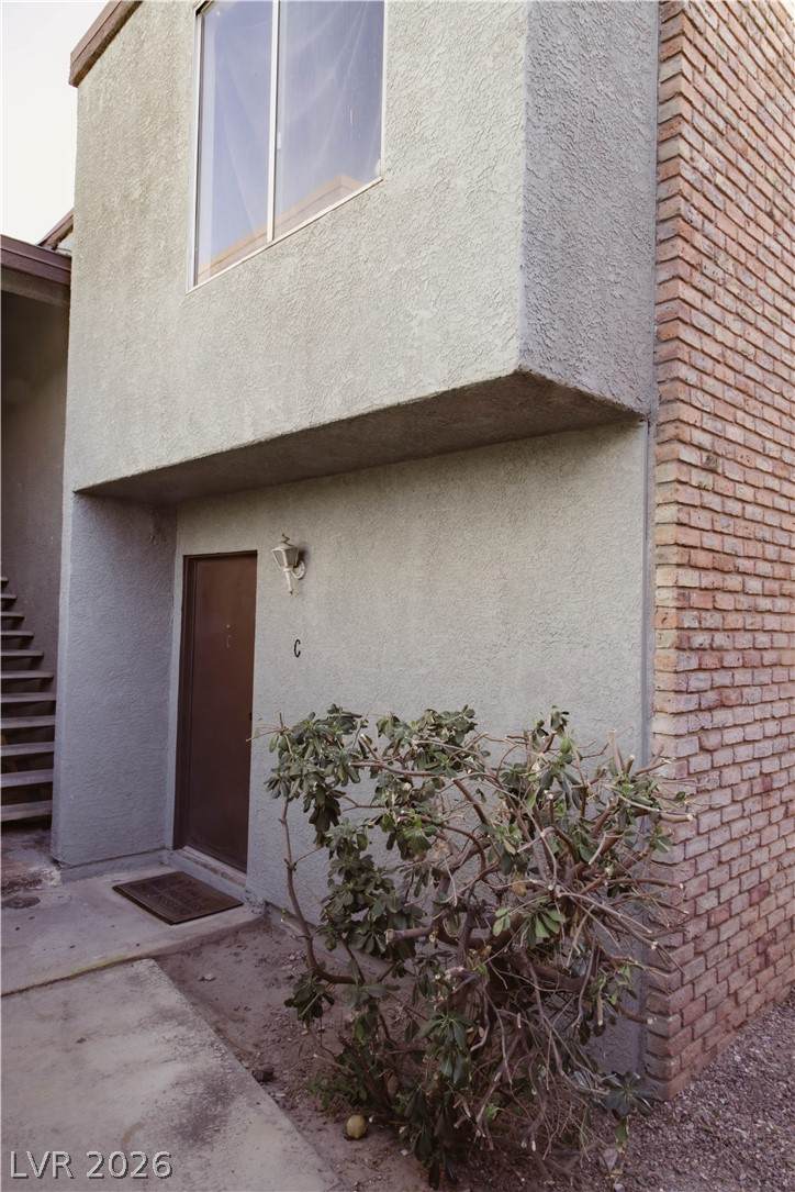 1477 Hialeah Drive - Photo 1