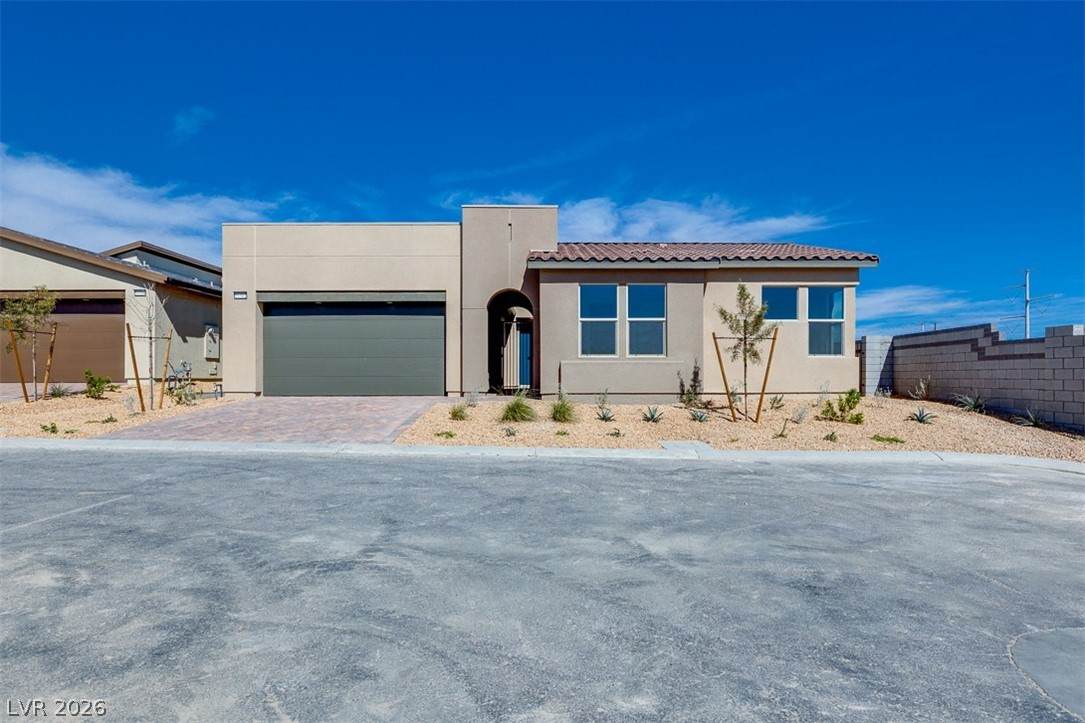 10324 Peako Hills Avenue - Photo 1
