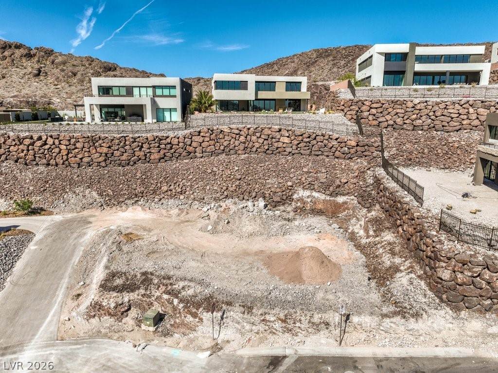 619 Dragon Mountain Court - Photo 1
