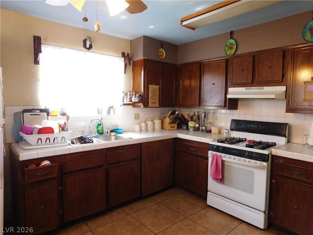 https://bt-photos.global.ssl.fastly.net/vegas/orig_boomver_1_2763212-2.jpg