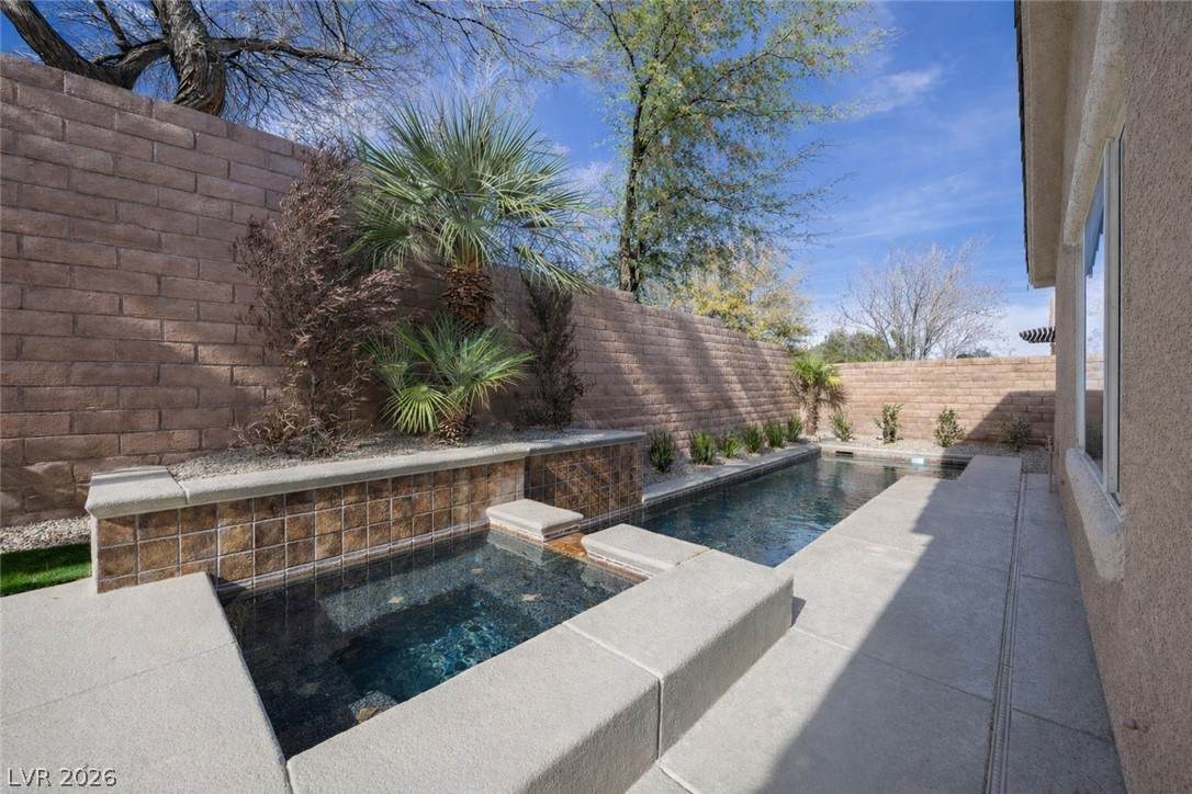 https://bt-photos.global.ssl.fastly.net/vegas/orig_boomver_1_2764030-2.jpg