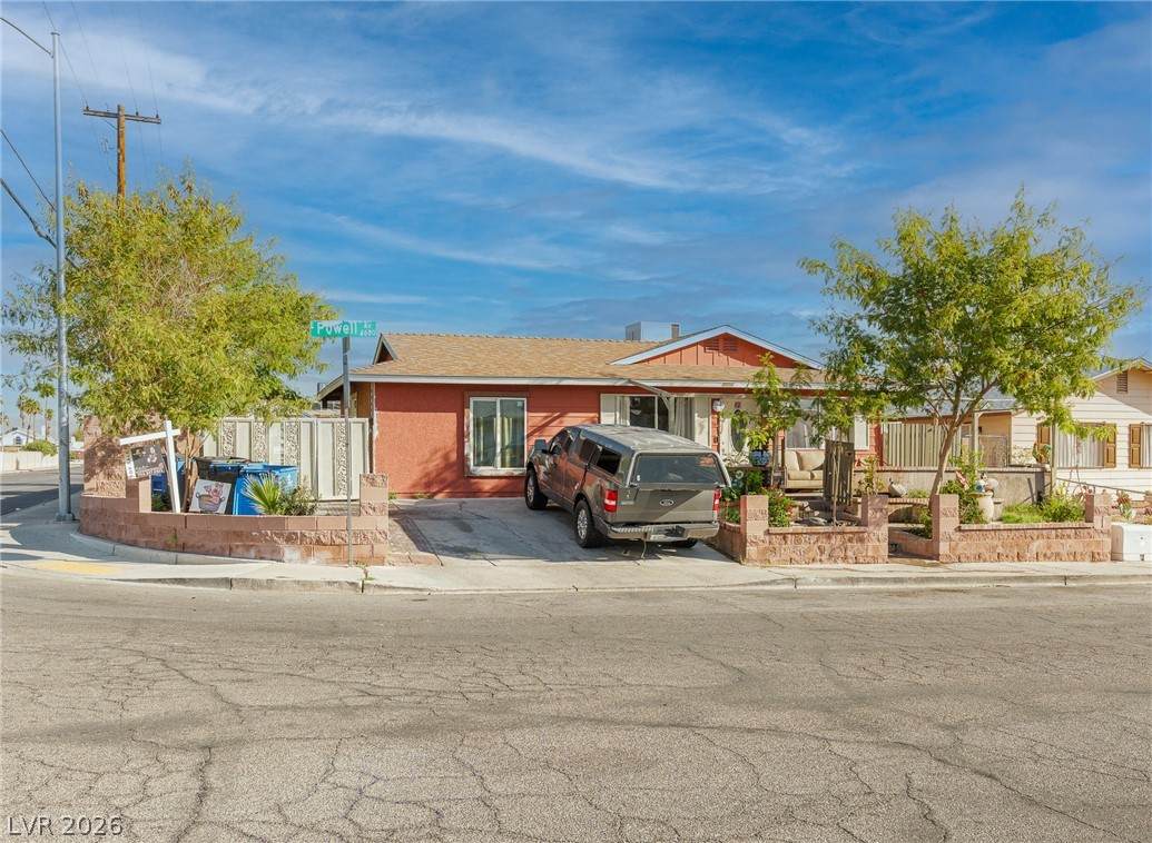 4606 Powell Avenue - Photo 1
