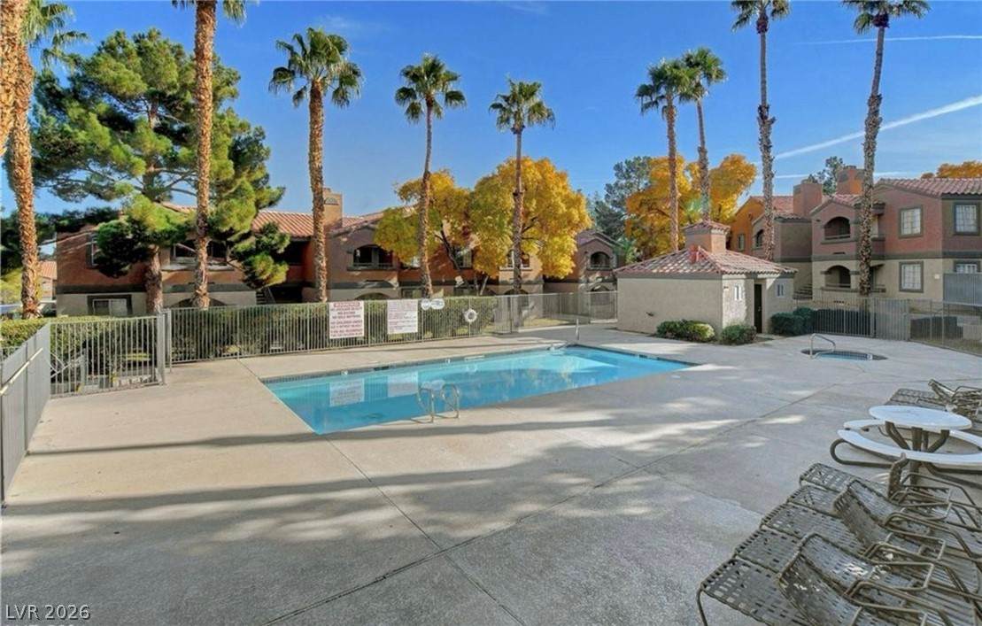 https://bt-photos.global.ssl.fastly.net/vegas/orig_boomver_1_2764337-2.jpg