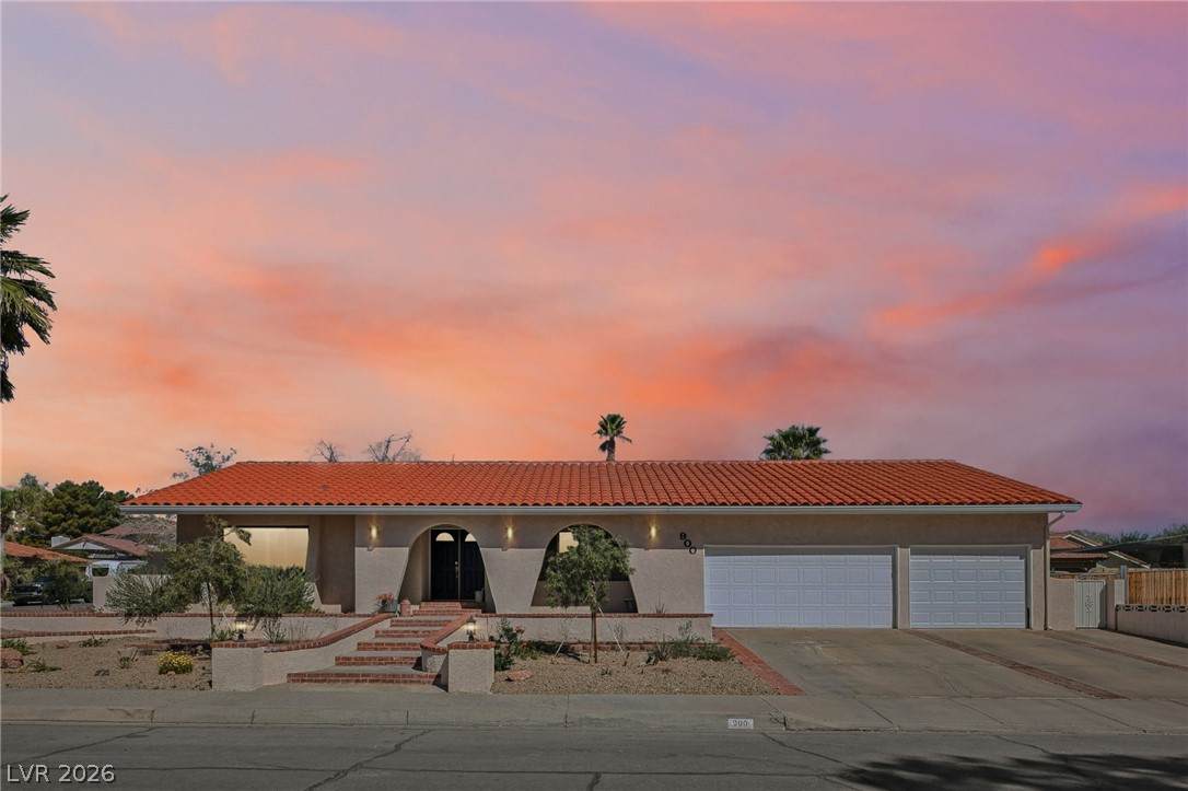 900 Fairway Drive - Photo 1