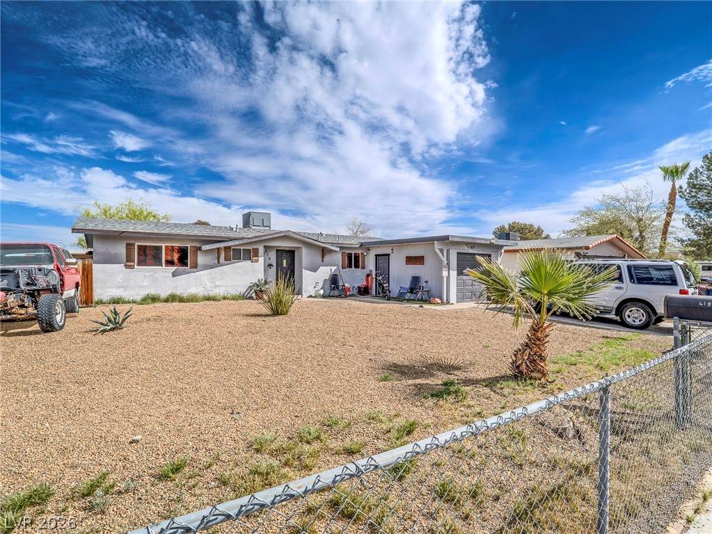 419 Scenic Drive - Photo 1