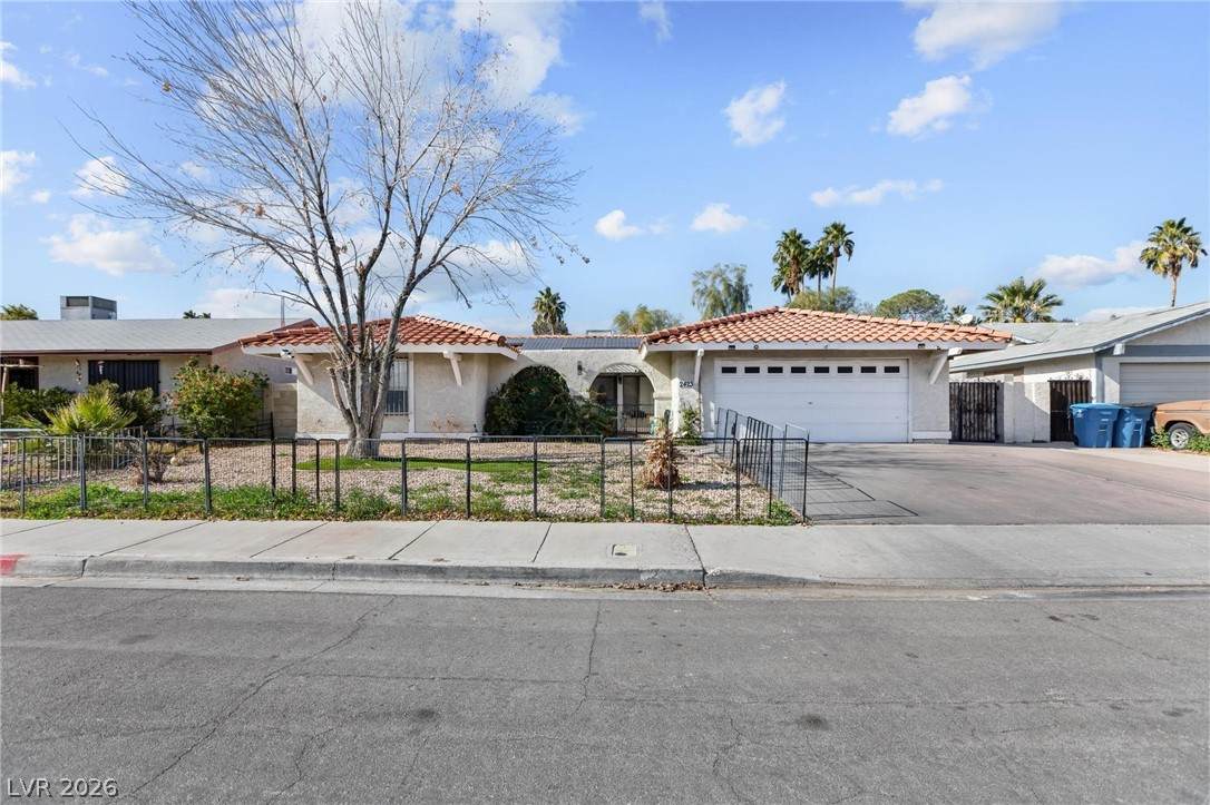 2423 Vista Colina Street - Photo 1