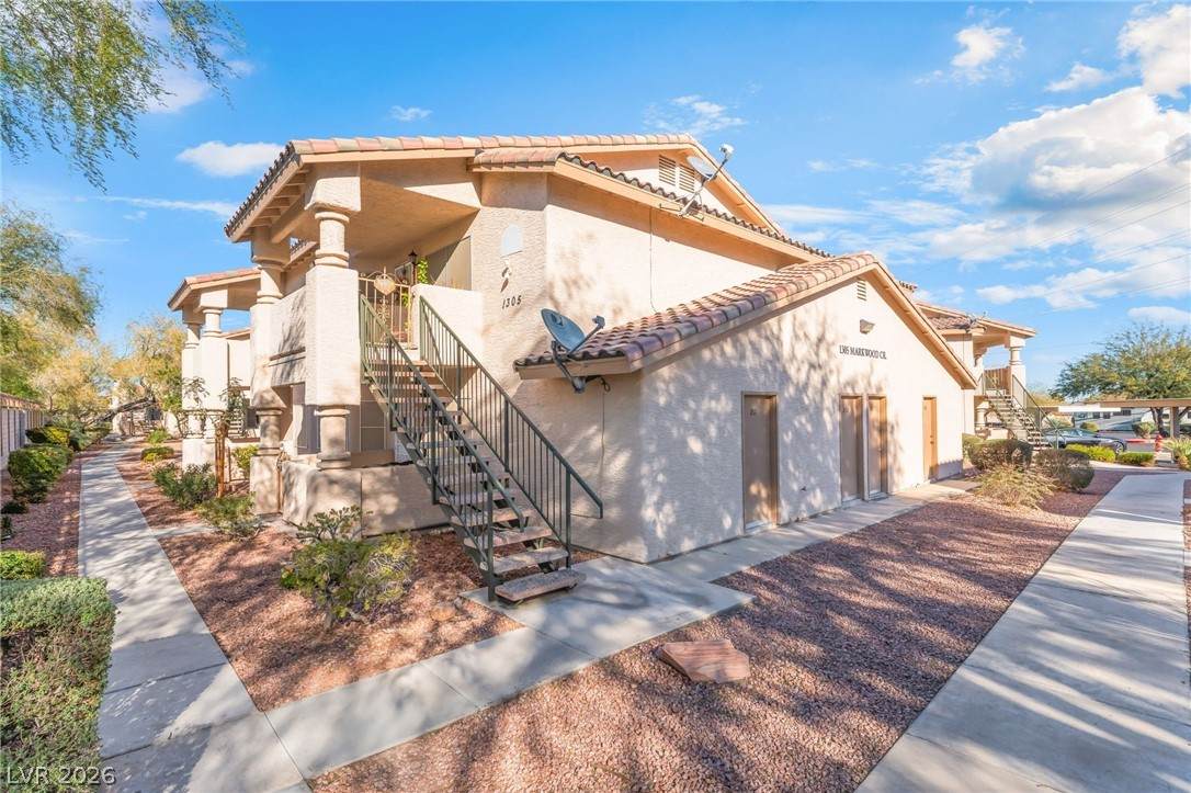 1305 Markwood Circle - Photo 1