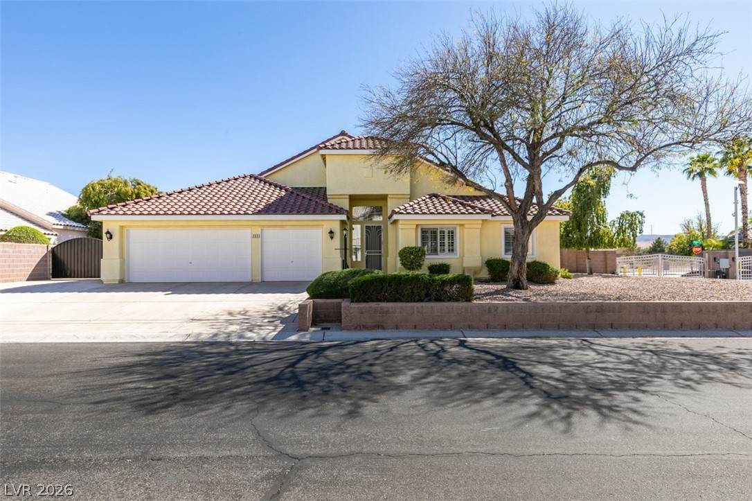 265 Farris Avenue - Photo 1