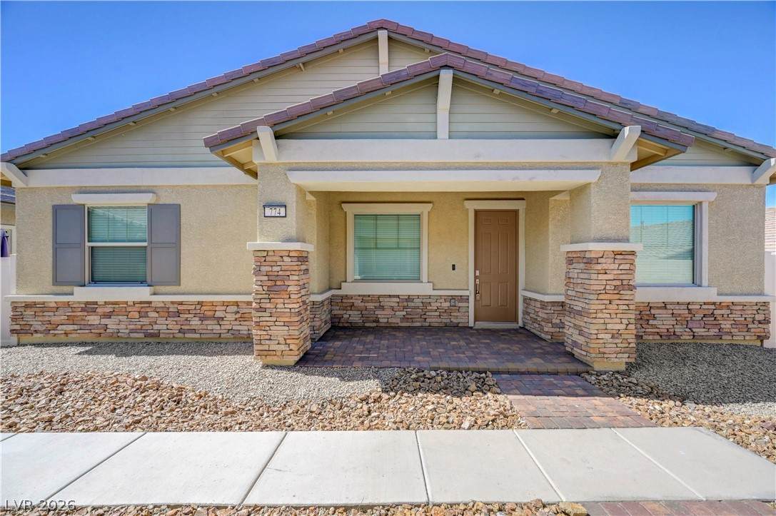 774 Iris Desert Street - Photo 1