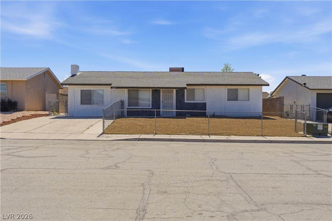 242 Kirk Avenue - Photo 1