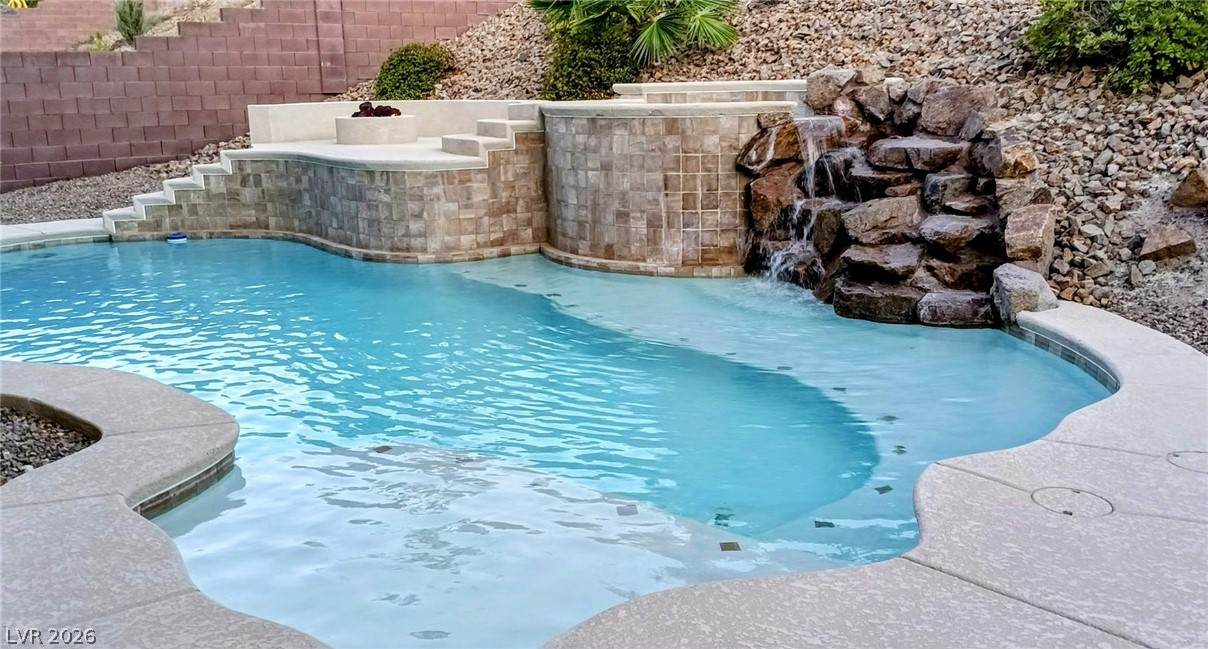 https://bt-photos.global.ssl.fastly.net/vegas/orig_boomver_1_2765965-2.jpg