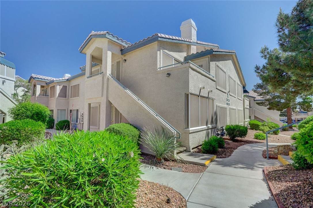 3425 Russell Road - Photo 1