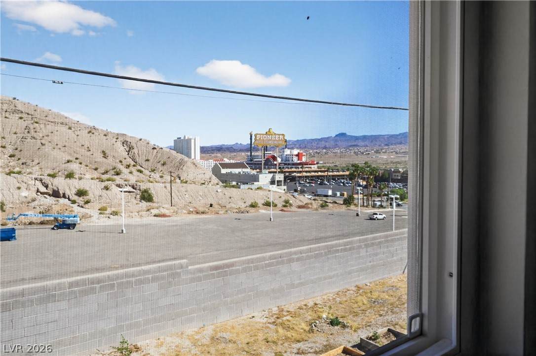 https://bt-photos.global.ssl.fastly.net/vegas/orig_boomver_1_2766882-2.jpg