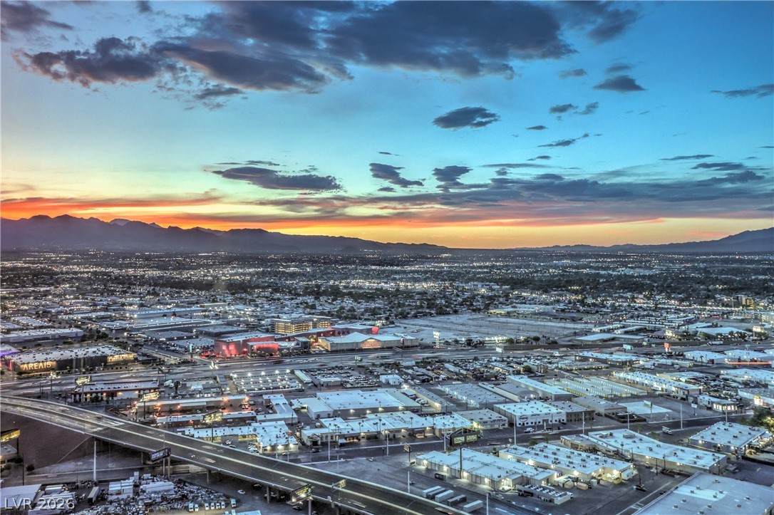 https://bt-photos.global.ssl.fastly.net/vegas/orig_boomver_2_2767009-2.jpg