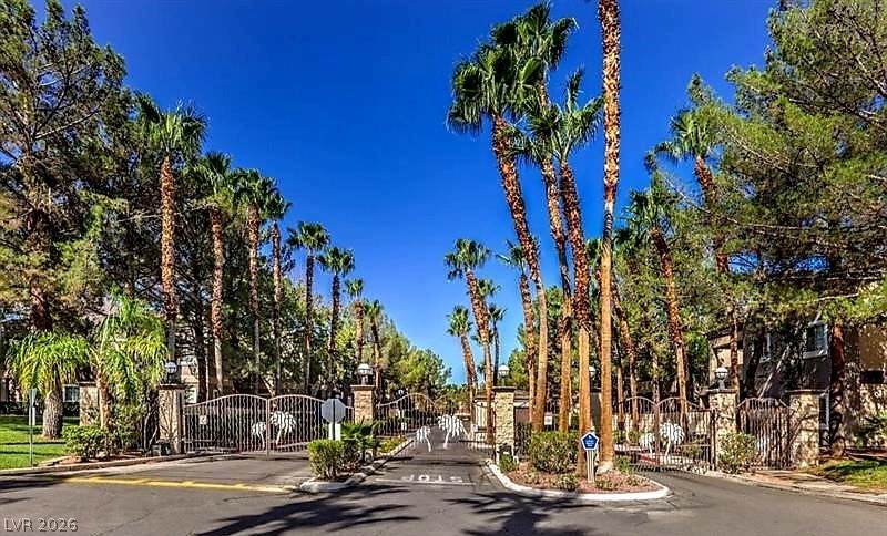 5250 Rainbow Boulevard - Photo 1