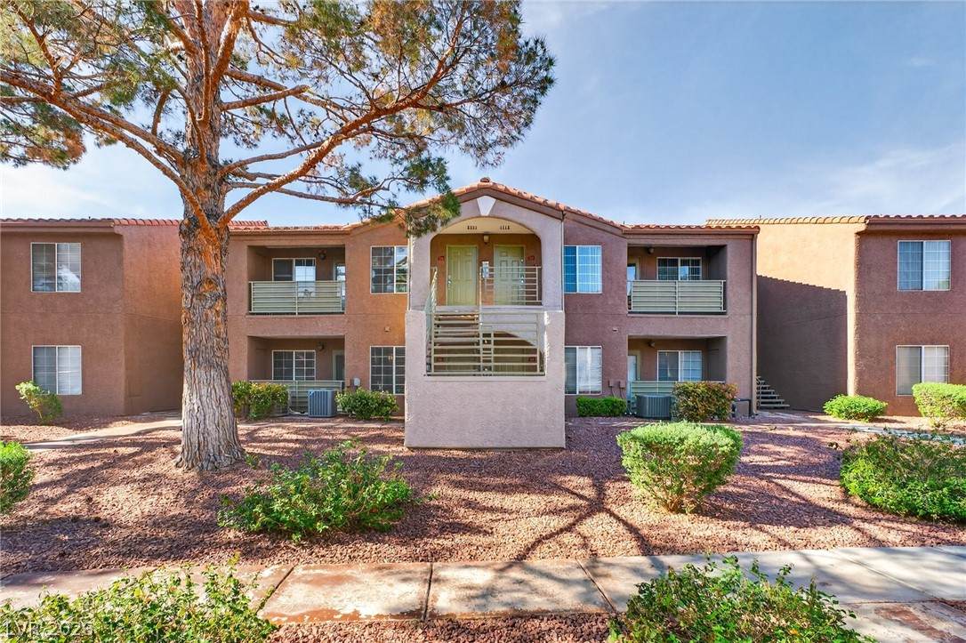 2111 Sealion Drive - Photo 1