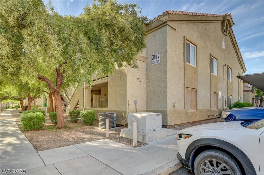 3917 Lazy Pine Street - Photo 1