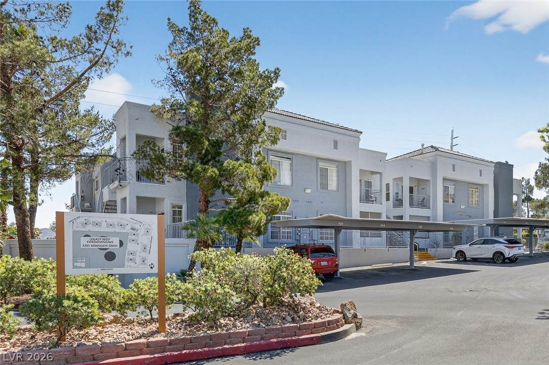 2201 Ramsgate Drive - Photo 1