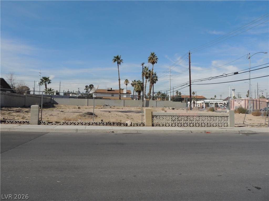 https://bt-photos.global.ssl.fastly.net/vegas/orig_boomver_1_2769504-2.jpg
