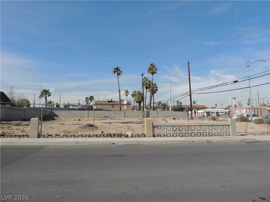 https://bt-photos.global.ssl.fastly.net/vegas/orig_boomver_1_2769504-2.jpg