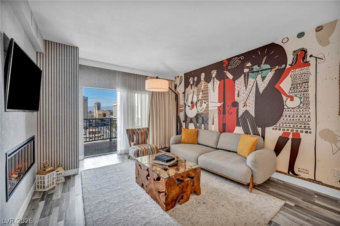 211 Flamingo Road - Photo 1