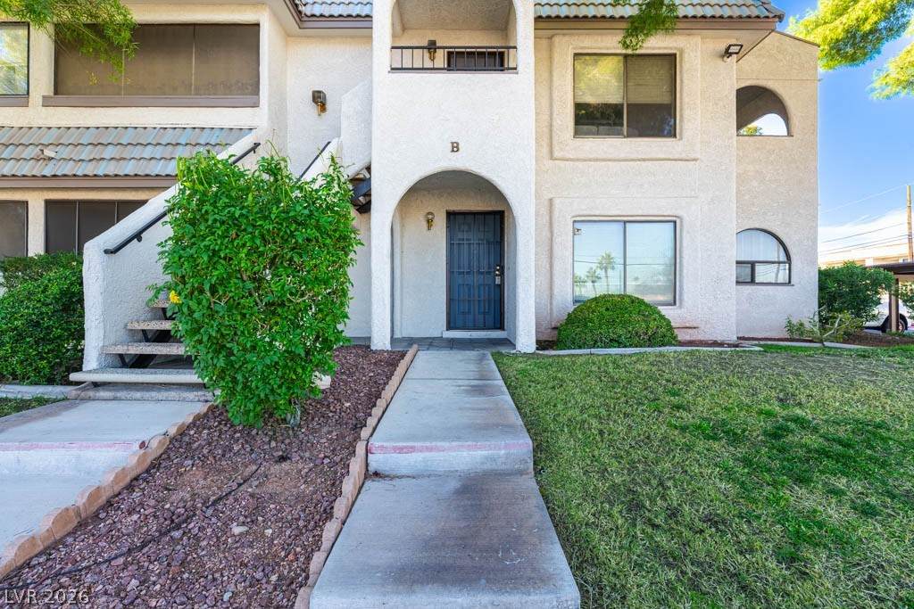 1400 Santa Margarita Street - Photo 1