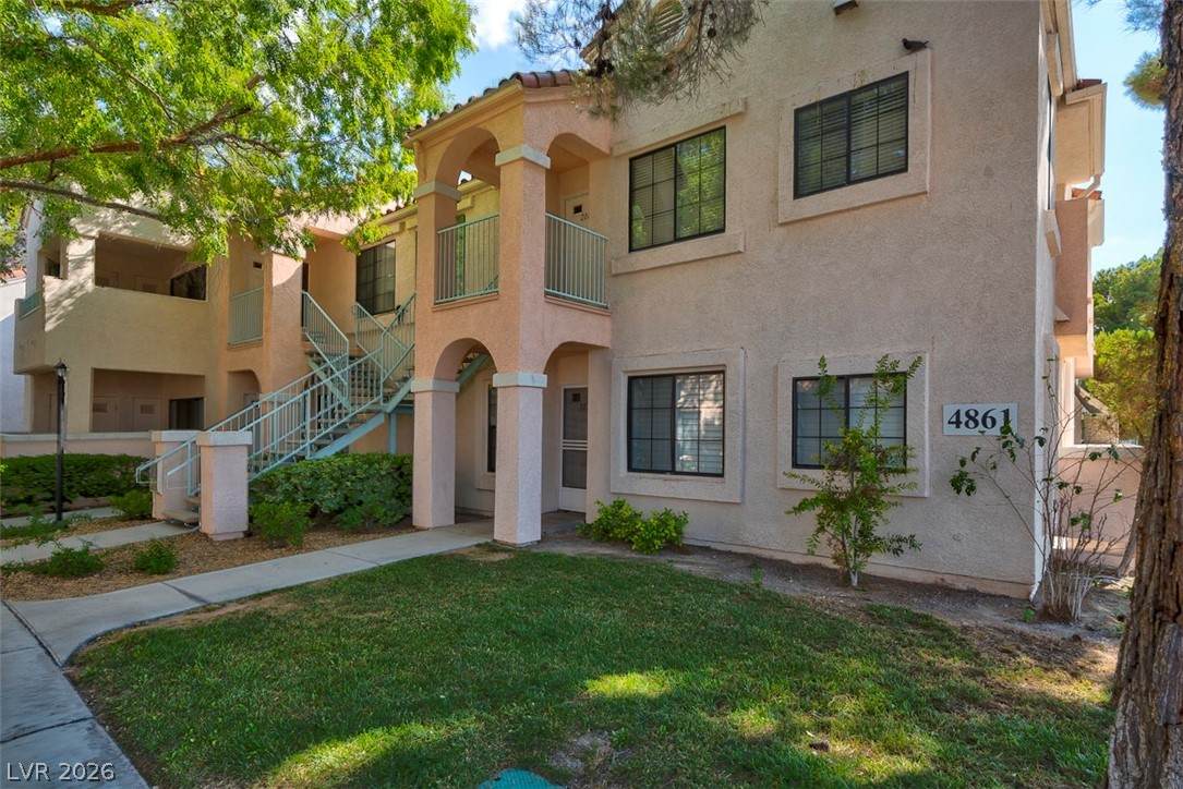 4861 Torrey Pines Drive - Photo 1
