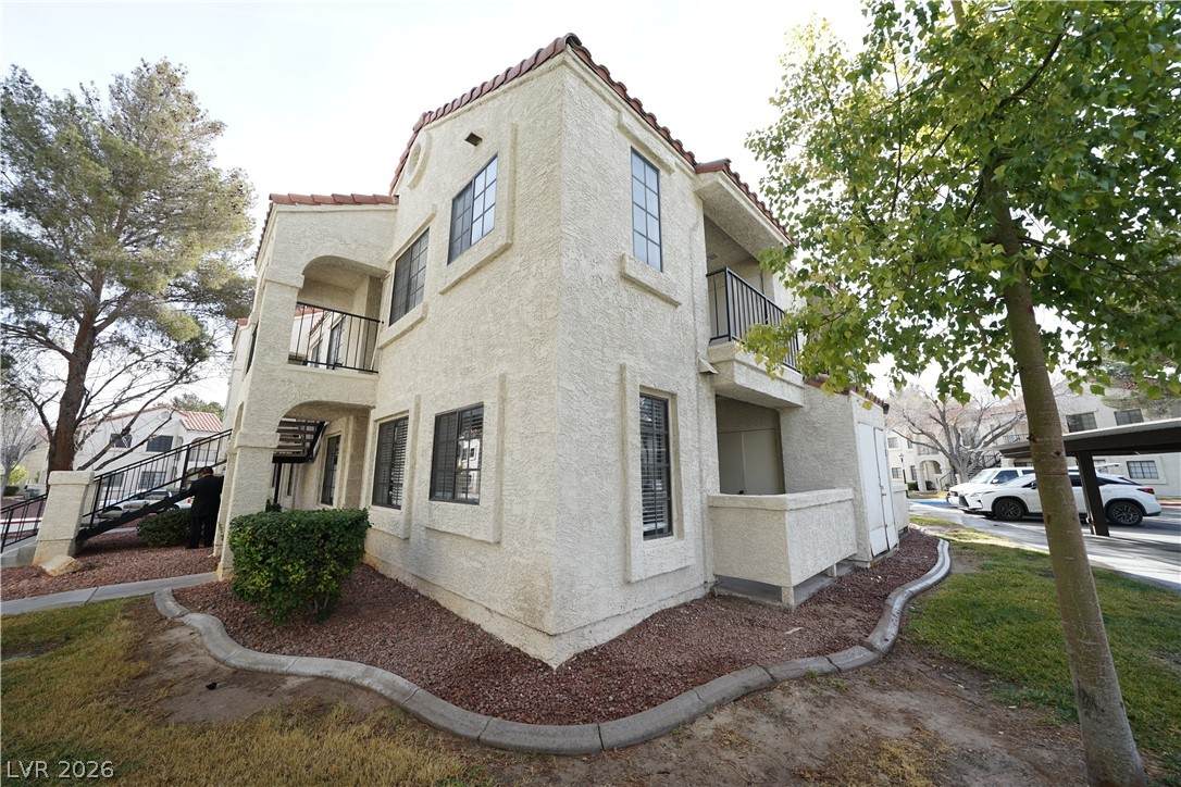 4729 Nara Vista Way - Photo 1
