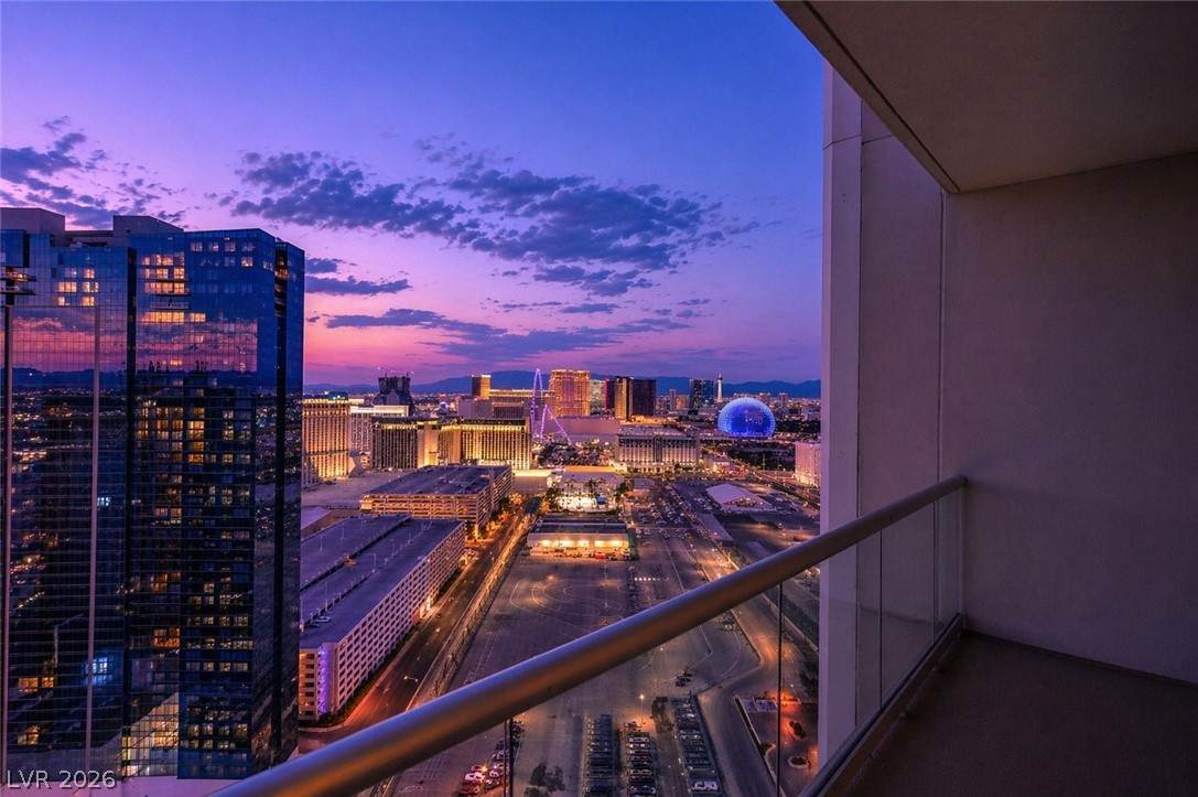 https://bt-photos.global.ssl.fastly.net/vegas/orig_boomver_1_2772140-2.jpg