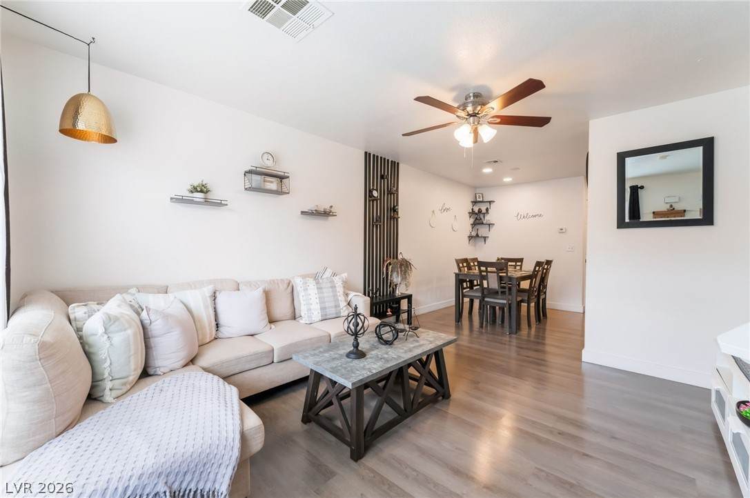 2207 Sleepy Court - Photo 1
