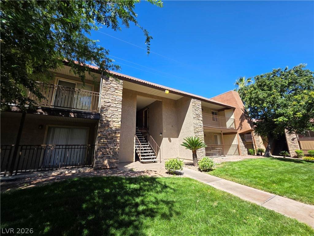 5121 River Glen Drive - Photo 1