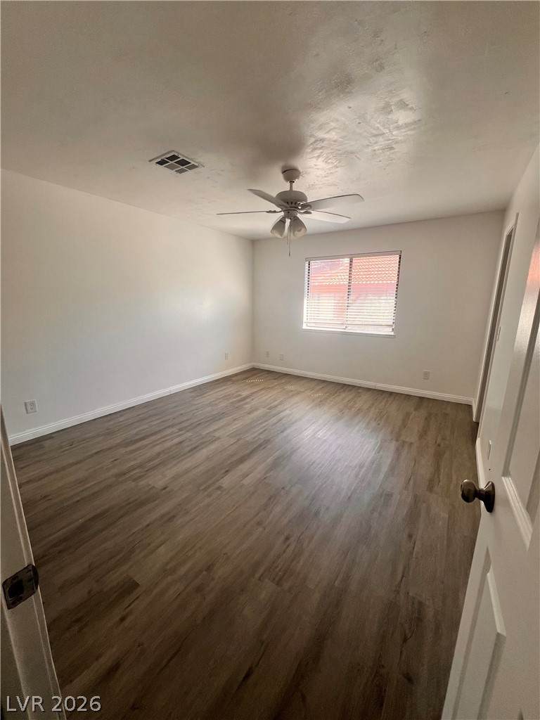 5576 Rochelle Avenue - Photo 1