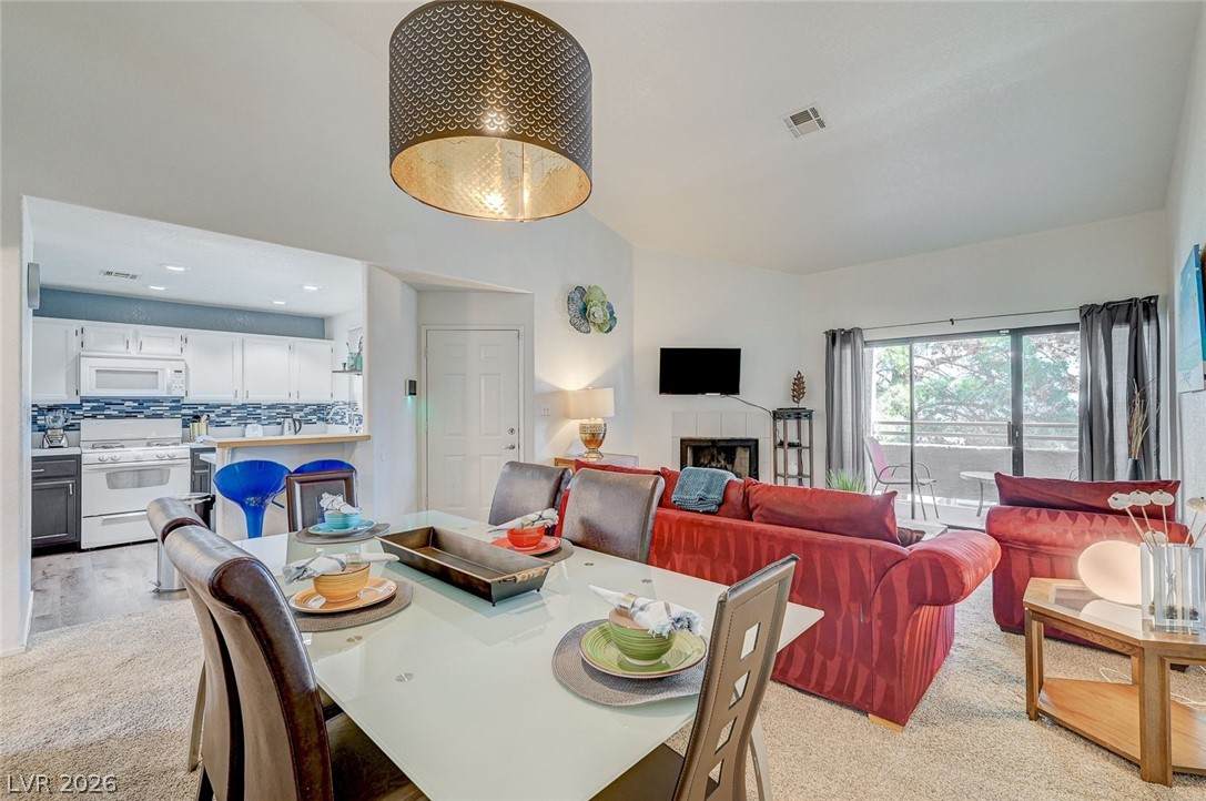 5040 Rainbow Boulevard - Photo 1