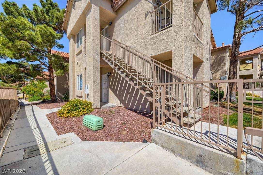 2110 Los Feliz Street - Photo 1