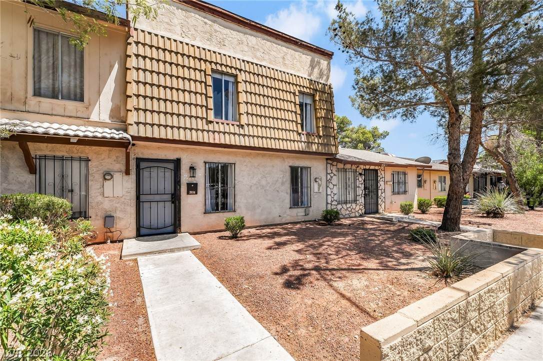 3934 Palos Verdes Street - Photo 1