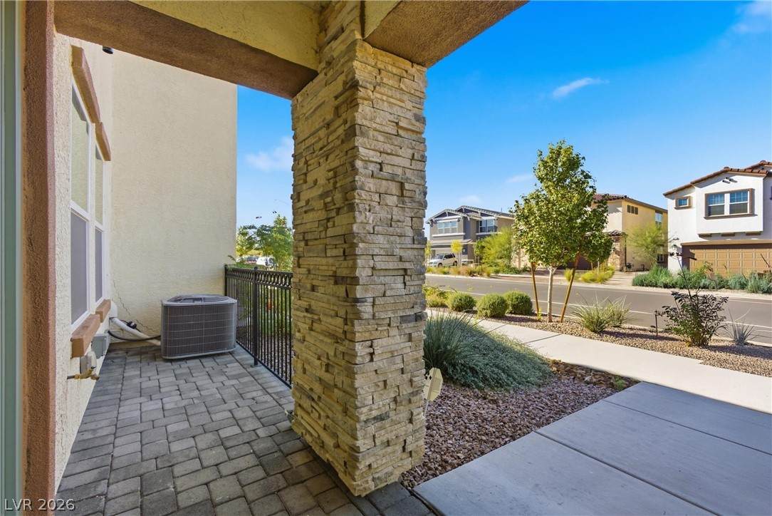 1125 Meadow Sparrow Place - Photo 1