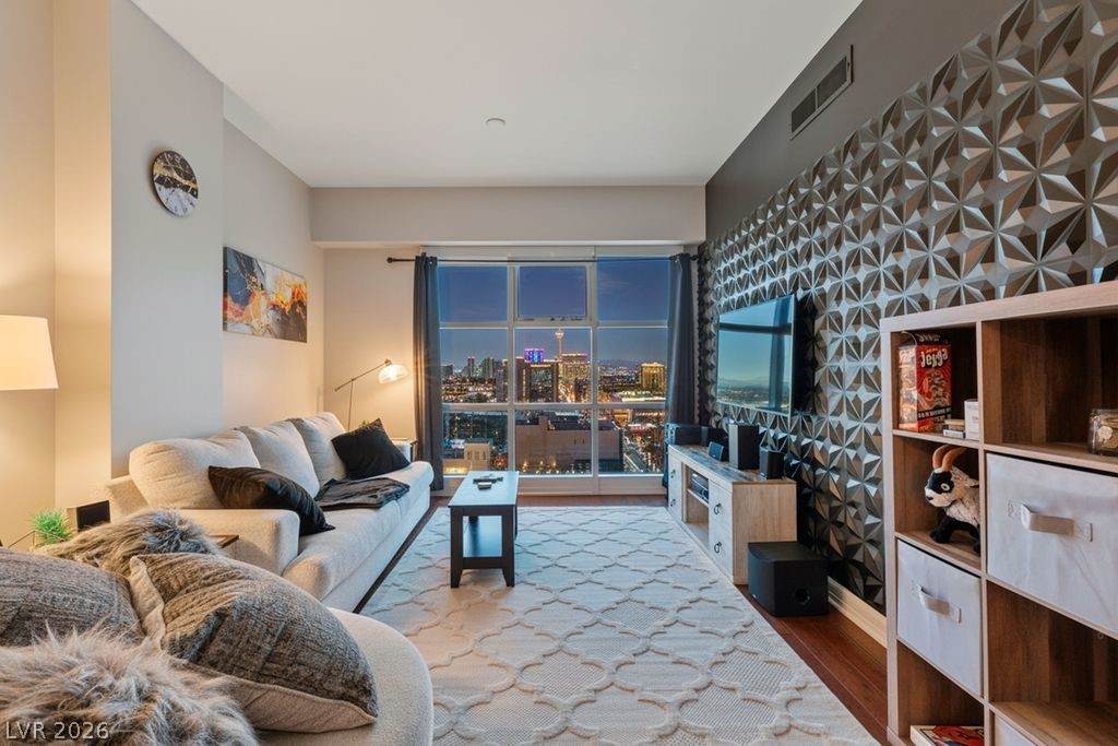 150 Las Vegas Boulevard - Photo 1
