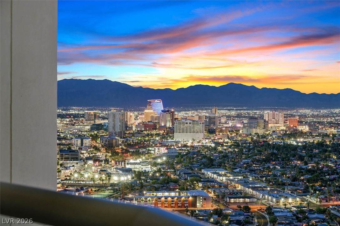 https://bt-photos.global.ssl.fastly.net/vegas/orig_boomver_1_2779121-2.jpg