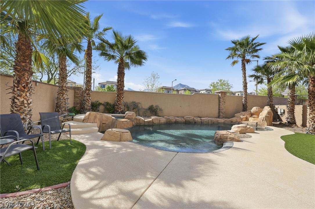https://bt-photos.global.ssl.fastly.net/vegas/orig_boomver_1_2779824-2.jpg