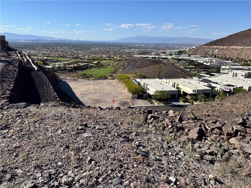 https://bt-photos.global.ssl.fastly.net/vegas/orig_boomver_1_2781082-2.jpg