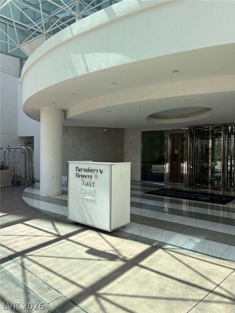 https://bt-photos.global.ssl.fastly.net/vegas/orig_boomver_1_2781318-2.jpg